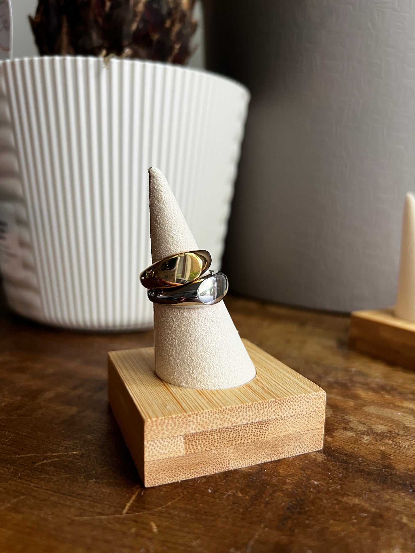Ellie Ring