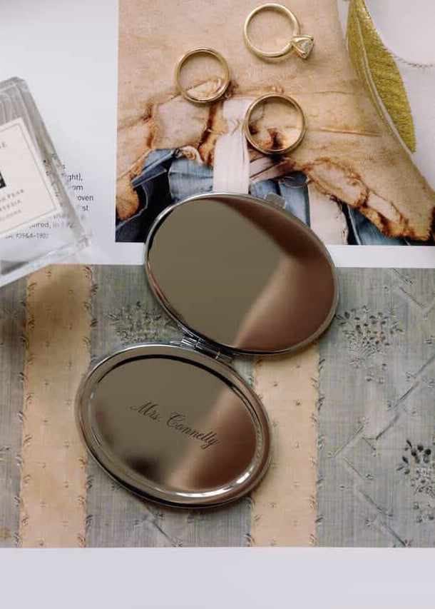 Oval Mirror Compact