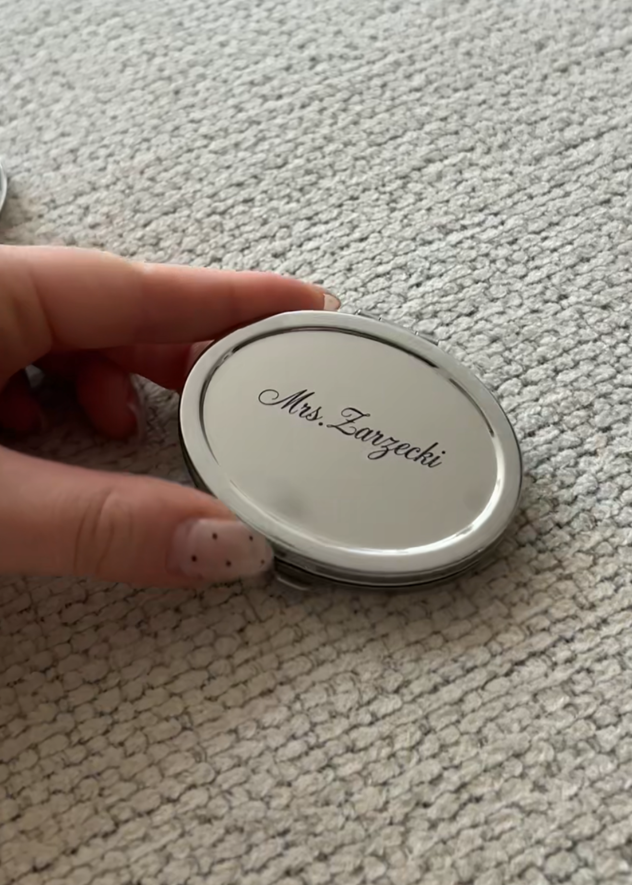 Oval Mirror Compact
